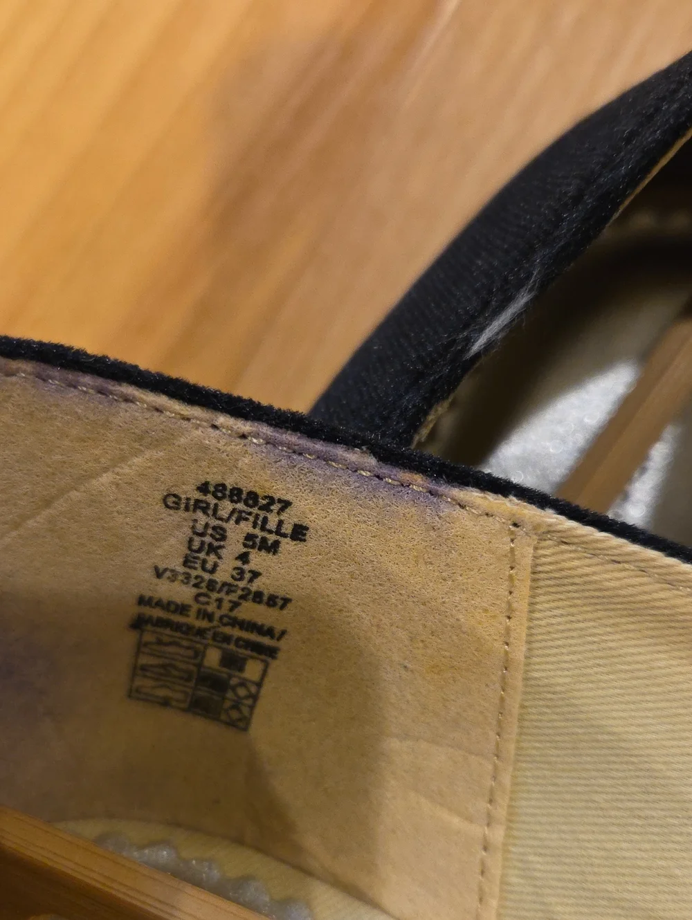 Black Slip-On Flats with Fox Embroidery
